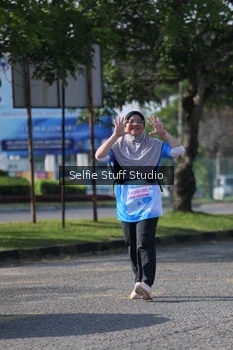 Runner Photo 3259776