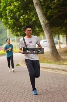 Runner Photo 3260020