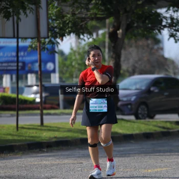 Runner Photo 3260060