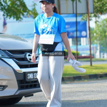 Runner Photo 3260416