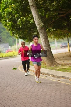 Runner Photo 3260800
