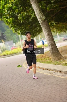 Runner Photo 3261001