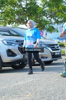 Runner Photo 3261116