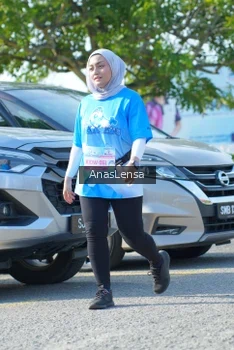 Runner Photo 3261124