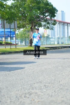 Runner Photo 3261656