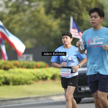 Runner Photo 3263173
