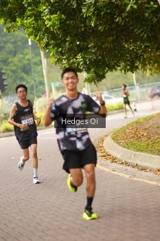 Runner Photo 3263301