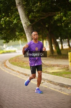 Runner Photo 3264010