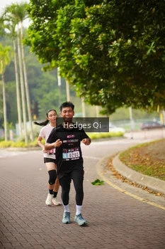Runner Photo 3264975