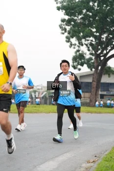 Runner Photo 3265629