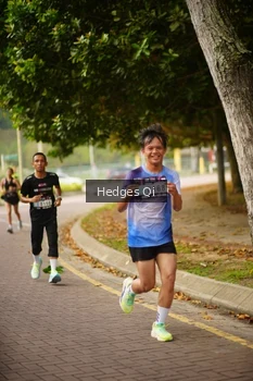 Runner Photo 3266575
