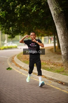 Runner Photo 3266602