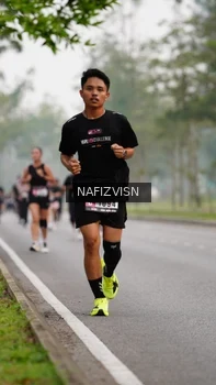 Runner Photo 3267835