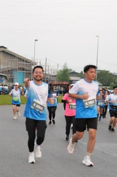 Runner Photo 3269126