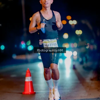 Runner Photo 3270773