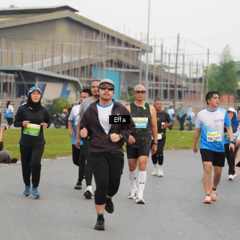Runner Photo 3270792