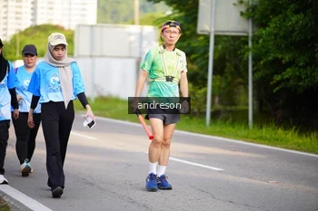 Runner Photo 3275046