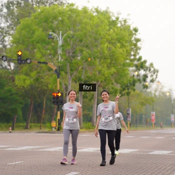Runner Photo 3275716