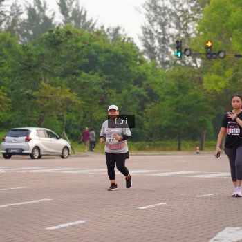Runner Photo 3276202