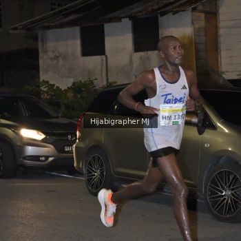 Runner Photo 3283074