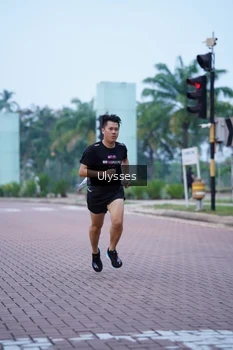 Runner Photo 3283975