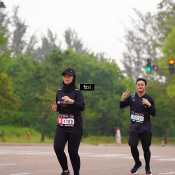 Runner Photo 3284925
