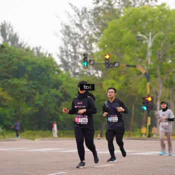 Runner Photo 3284963