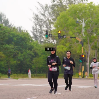 Runner Photo 3284968