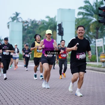 Runner Photo 3285001