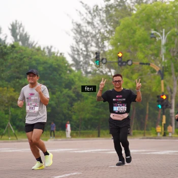 Runner Photo 3285040