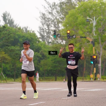 Runner Photo 3285052