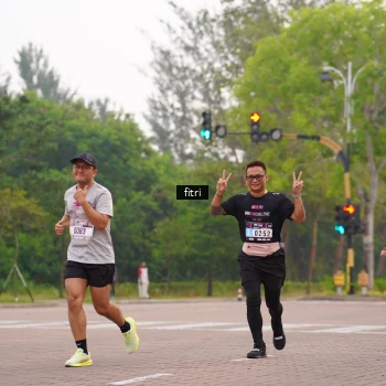 Runner Photo 3285127