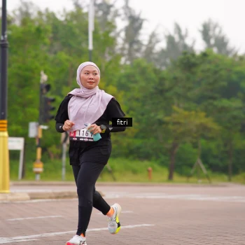 Runner Photo 3285128