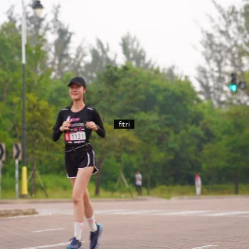 Runner Photo 3285375