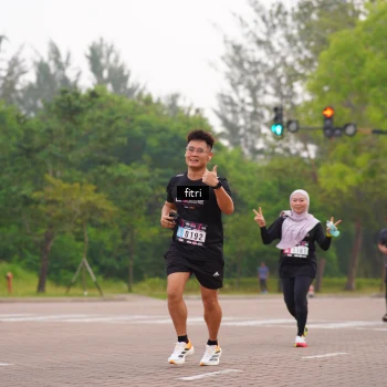 Runner Photo 3285379