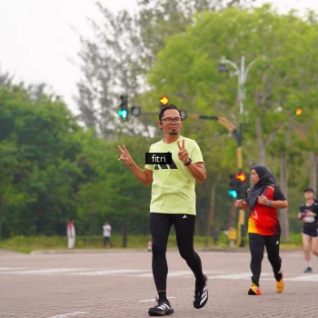 Runner Photo 3285555
