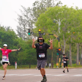 Runner Photo 3285672