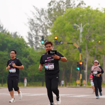 Runner Photo 3285838