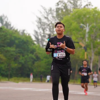 Runner Photo 3286327