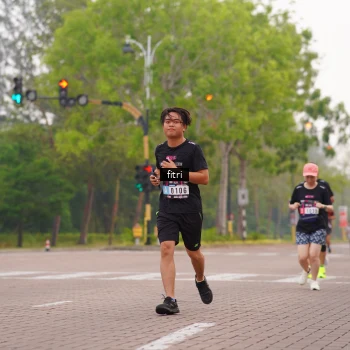 Runner Photo 3287002