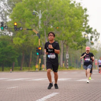 Runner Photo 3287003