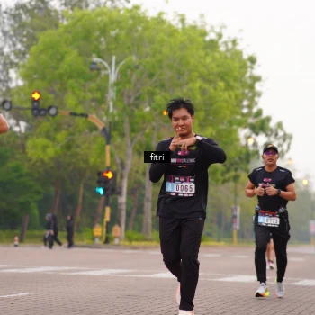 Runner Photo 3287351