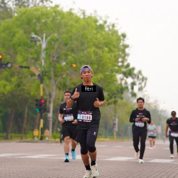 Runner Photo 3287468