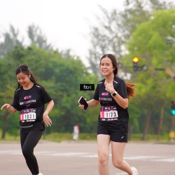 Runner Photo 3287565