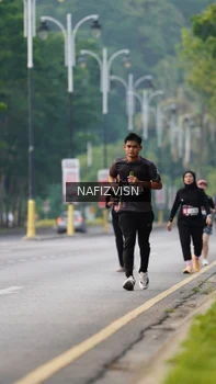 Runner Photo 3289156