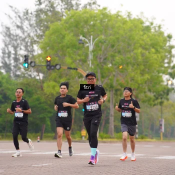 Runner Photo 3290895