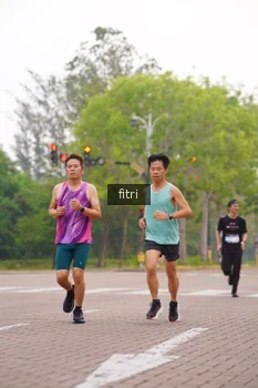 Runner Photo 3291774