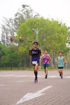 Runner Photo 3291840
