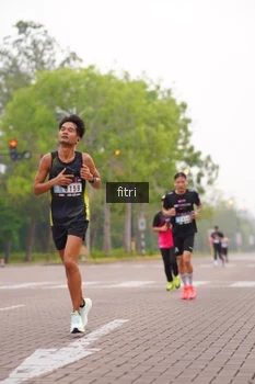 Runner Photo 3292231