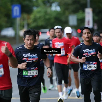 Runner Photo 32923